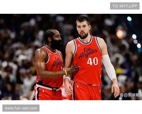 名记曝哈登合同致离队骑士有意 名记曝哈登合同致离队骑士有意