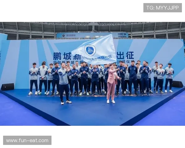 深圳新鹏城吉祥物本轮亮相赛场 深圳新鹏城吉祥物本轮亮相赛场